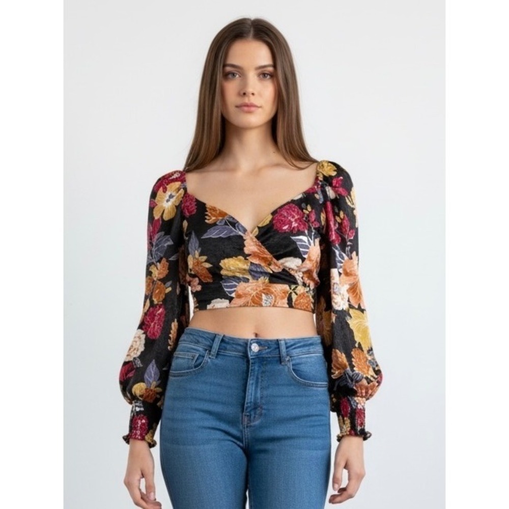 Band of the Free Floral Surplice Crop Top Long Sleeve Smocked Cuffs Black M